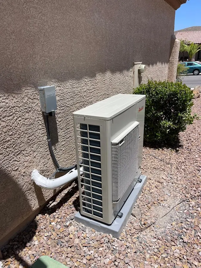 Residential air conditioning condenser unit in River Road